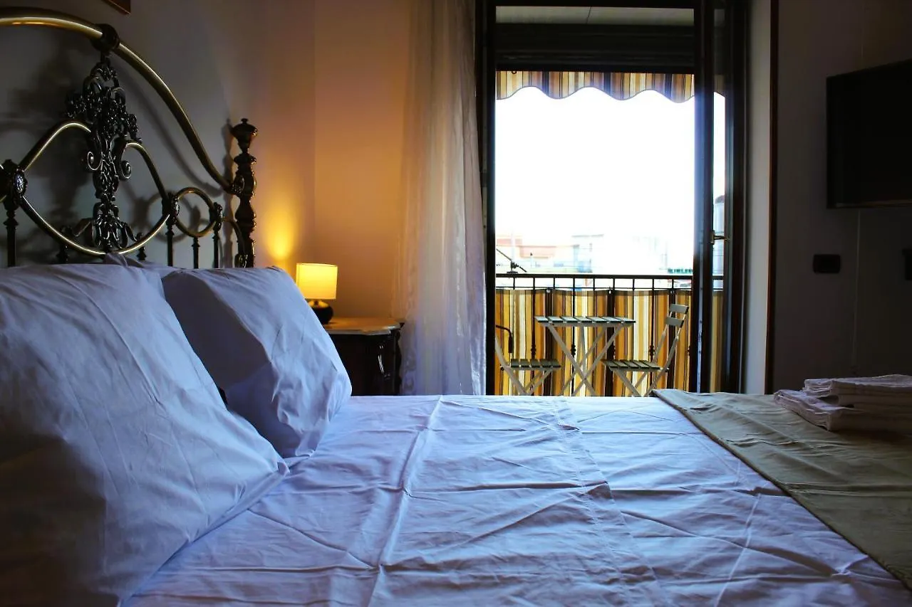 Apartment Pulcinella Home 2 Naples Italy